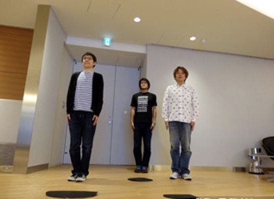 1490164870-4d6982